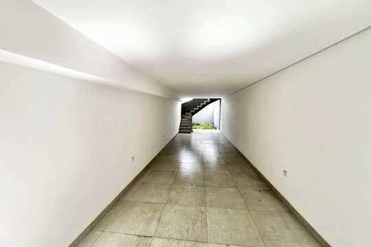 Garagem de casa para alugar com 2 quartos, 135m² em Vila Prado, São Paulo