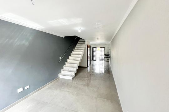 Sala de casa para alugar com 2 quartos, 135m² em Vila Prado, São Paulo