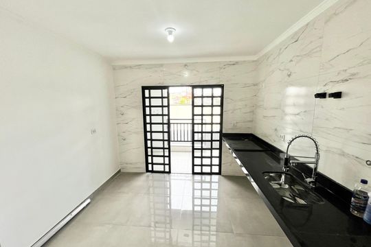 Sala/Cozinha de casa para alugar com 2 quartos, 135m² em Vila Prado, São Paulo