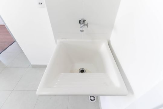 Sala - Cozinha de apartamento para alugar com 2 quartos, 34m² em Vila Carmosina, São Paulo