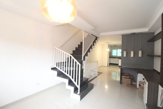 Casa à venda com 3 quartos, 149m² em Vila do Castelo, São Paulo