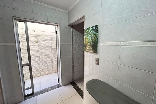 Área de Serviço de casa para alugar com 3 quartos, 200m² em Vila Paulista, Guarulhos