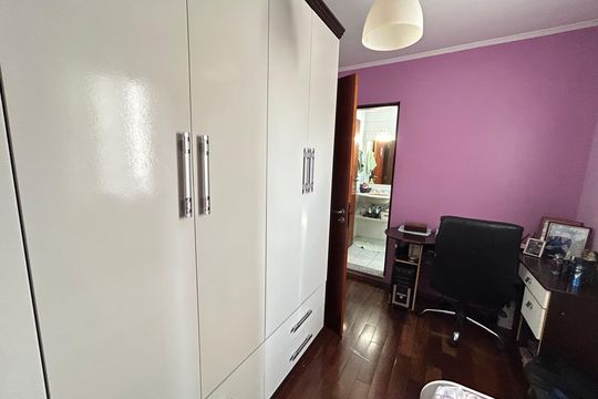 Quarto Suíte 2 de casa para alugar com 3 quartos, 200m² em Vila Paulista, Guarulhos