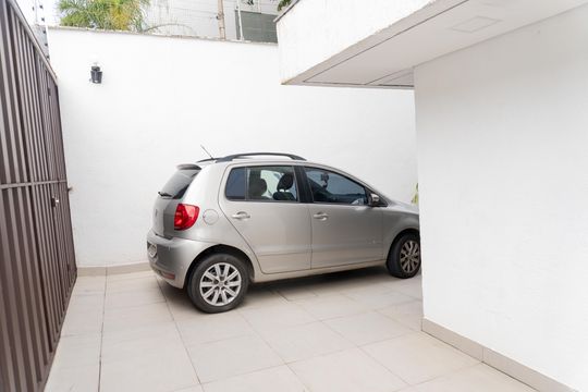 Garagem 2 de casa à venda com 5 quartos, 360m² em Nova Granada, Belo Horizonte