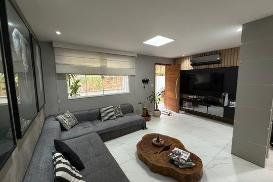 Casa de Condomínio à venda com 3 quartos, 214m² em Freguesia (Jacarepaguá), Rio de Janeiro