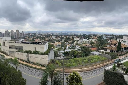 Casa para alugar com 4 quartos, 494m² em Belvedere, Belo Horizonte