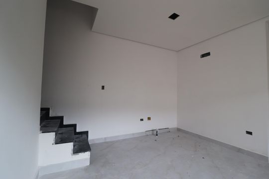 Sala de casa à venda com 3 quartos, 83m² em Vila Scarpelli, Santo André