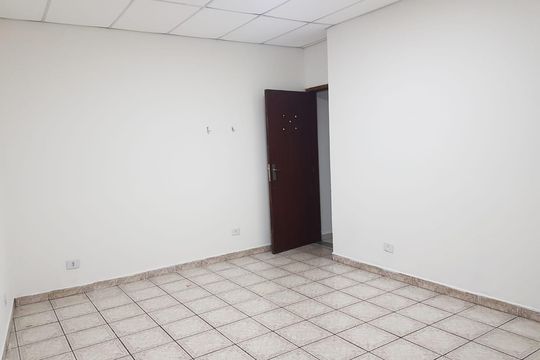 Quarto de casa para alugar com 3 quartos, 161m² em Nova Aldeinha, Barueri