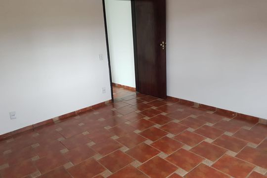 Quarto de casa à venda com 3 quartos, 161m² em Nova Aldeinha, Barueri