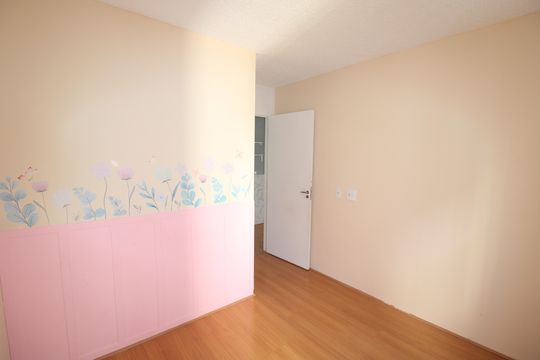 Quarto 2 de apartamento para alugar com 2 quartos, 45m² em Estância Jaraguá, São Paulo