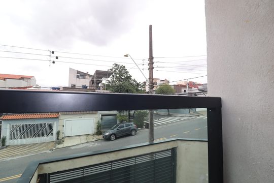 Varanda Quarto 1 suíte de casa à venda com 3 quartos, 90m² em Vila Scarpelli, Santo André