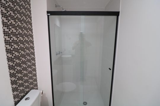 Banheiro de apartamento à venda com 2 quartos, 77m² em Vila Prudente, São Paulo