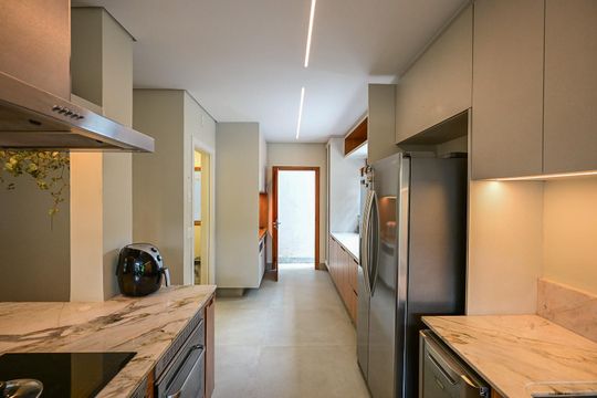 Cozinha de casa à venda com 5 quartos, 332m² em Vila Inah, São Paulo