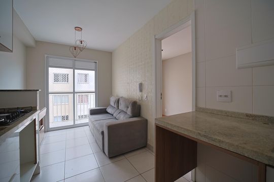 Cozinha  de apartamento para alugar com 1 quarto, 33m² em Vila Penteado, São Paulo