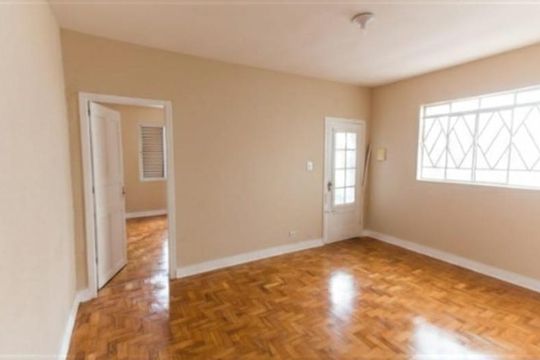 Casa à venda com 3 quartos, 232m² em Vila Gustavo, São Paulo