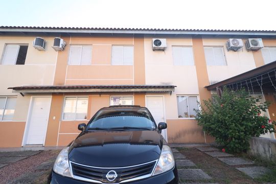 Fachada de casa à venda com 3 quartos, 112m² em Canudos, Novo Hamburgo