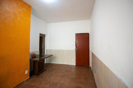 Sala de apartamento para alugar com 3 quartos, 80m² em Olaria, Rio de Janeiro