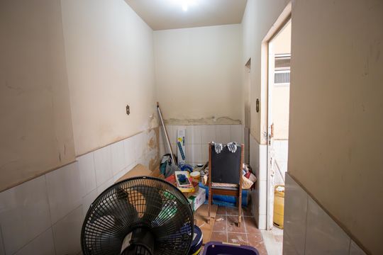 Quarto de Serviço de apartamento para alugar com 3 quartos, 80m² em Olaria, Rio de Janeiro