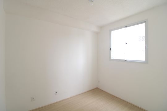 Quarto 1 de apartamento para alugar com 2 quartos, 34m² em Jardim Sabara, São Paulo