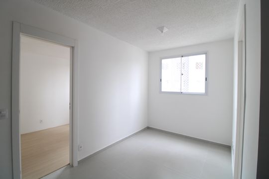 Sala de apartamento para alugar com 2 quartos, 34m² em Jardim Sabara, São Paulo