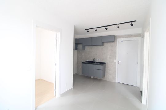 Sala de apartamento para alugar com 2 quartos, 34m² em Jardim Sabara, São Paulo