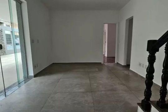 Casa para alugar com 5 quartos, 300m² em Fonte Grande, Contagem