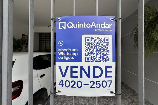 Placa de casa à venda com 3 quartos, 160m² em Campo Belo, São Paulo