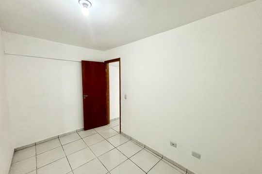 Quarto 1 de casa para alugar com 1 quarto, 32m² em Penha de França, São Paulo