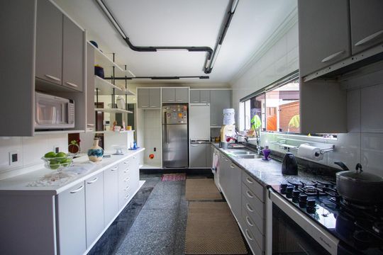 Cozinha de casa para alugar com 3 quartos, 334m² em Vila Santana, Sorocaba