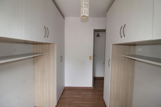 Quarto 1 de apartamento à venda com 2 quartos, 52m² em Vila Roque, São Paulo
