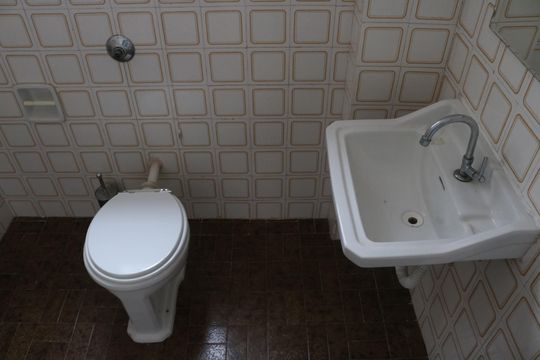 Banheiro de apartamento para alugar com 1 quarto, 50m² em Barra Funda, São Paulo