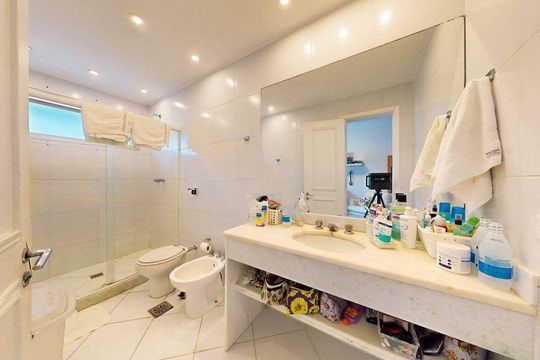 Banheiro de apartamento à venda com 4 quartos, 206m² em São Conrado, Rio de Janeiro