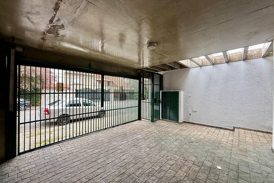 Garagem de casa à venda com 3 quartos, 222m² em Campo Belo, São Paulo