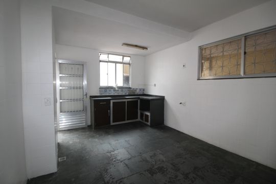 Cozinha de casa de condomínio para alugar com 3 quartos, 120m² em Taquara, Rio de Janeiro