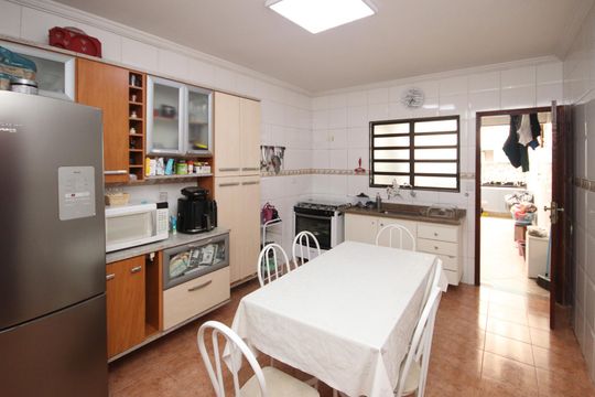 Cozinha  de casa à venda com 3 quartos, 208m² em Vila Medeiros, São Paulo