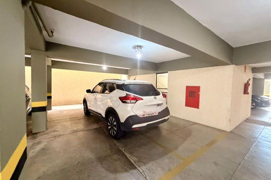 Apartamento à venda com 3 quartos, 190m² em Horto, Belo Horizonte
