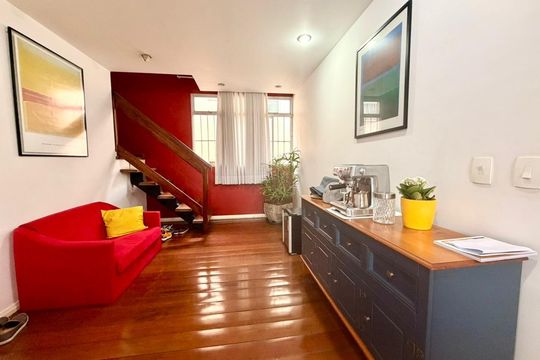 Apartamento à venda com 3 quartos, 190m² em Horto, Belo Horizonte