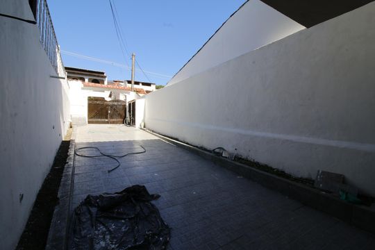 Garagem de casa de condomínio para alugar com 4 quartos, 200m² em Taquara, Rio de Janeiro