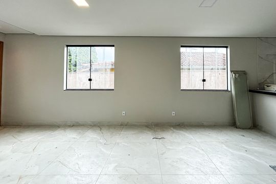 Casa à venda com 3 quartos, 180m² em Canaa, Belo Horizonte