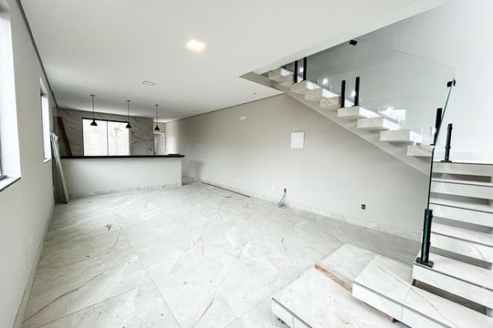 Casa à venda com 3 quartos, 180m² em Canaa, Belo Horizonte