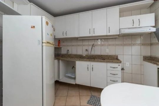 Cozinha de apartamento para alugar com 3 quartos, 95m² em Moinhos de Vento, Porto Alegre