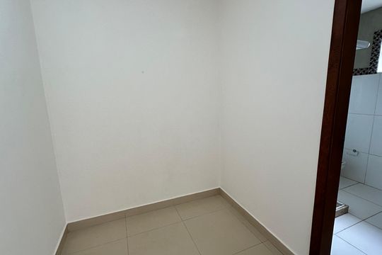 Closet  de casa à venda com 4 quartos, 200m² em Vargem Grande, Rio de Janeiro