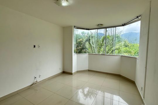 Quarto 1 de casa à venda com 4 quartos, 200m² em Vargem Grande, Rio de Janeiro
