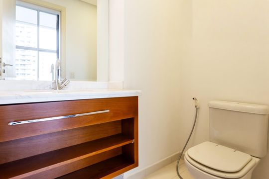 Banheiro de apartamento para alugar com 1 quarto, 112m² em Cerqueira César, São Paulo
