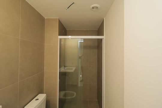 Banheiro de apartamento para alugar com 1 quarto, 41m² em Vila Mariana, São Paulo