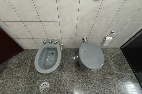Banheiro de casa à venda com 4 quartos, 430m² em Vila Curuçá, Santo André