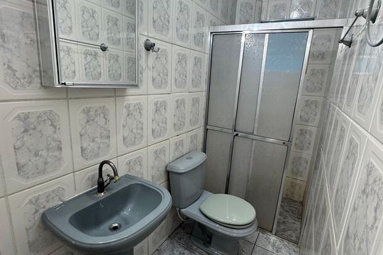 Casa - Banheiro social  de casa à venda com 3 quartos, 225m² em Padroeira, Osasco