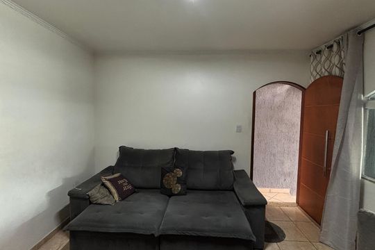 Sala de casa para alugar com 2 quartos, 100m² em Jardim Pilar, Santo André