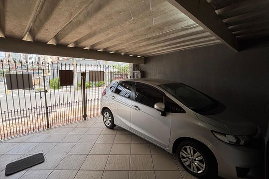 Garagem de casa para alugar com 2 quartos, 100m² em Jardim Pilar, Santo André