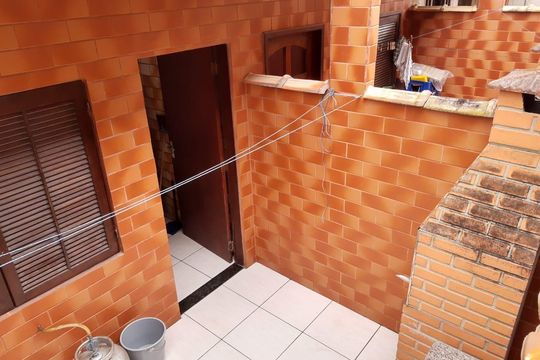 Área externa de casa para alugar com 2 quartos, 75m² em Guaratiba, Maricá